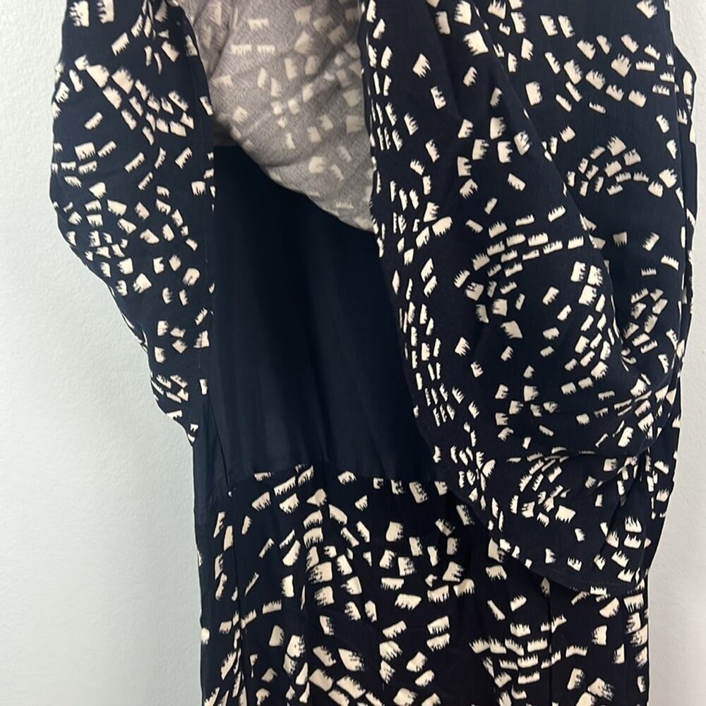 Cupcakes & Cashmere Jaxon open back shorts romper size medium - Picture 4 of 13